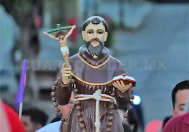 Reciben a la reliquia de San Francisco de As&iacute;s