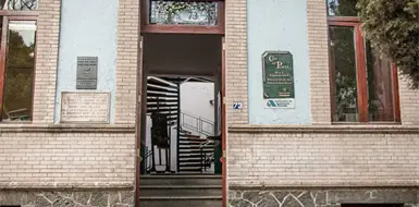 Otra mesa de di&aacute;logo en Casa del Poeta