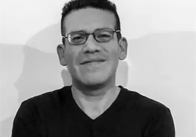 Silva Rojas gana premio Almadía Silva Rojas gana premio Almadía