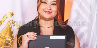 Paulina culmina una etapa Paulina culmina una etapa