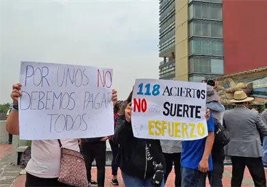 Preparan amparo colectivo contra evaluación Preparan amparo colectivo contra evaluación