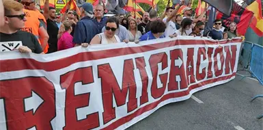 Protestan contra migración masiva de marroquíes Protestan contra migración masiva de marroquíes