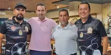 César Ramos dicta cátedra en Comitán César Ramos dicta cátedra en Comitán