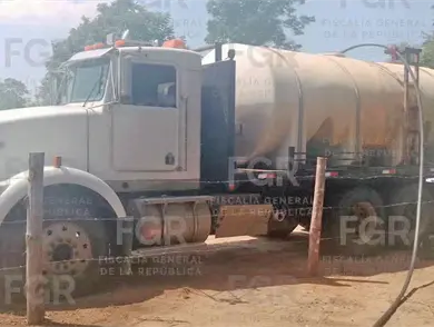 Aseguran pipa, equipo de extracción y un predio Aseguran pipa, equipo de extracción y un predio