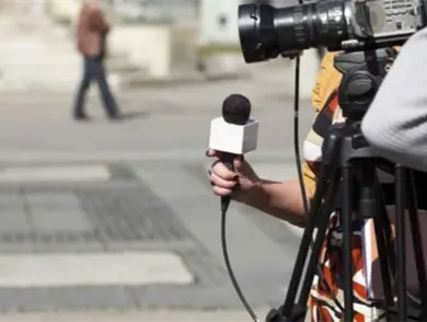 Ven riesgos en regular medios de comunicaci&oacute;n