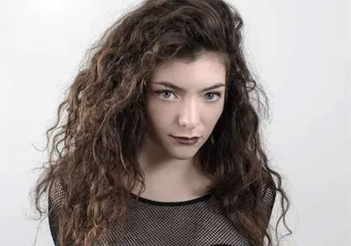 Lorde vuelve a un festival Lorde vuelve a un festival
