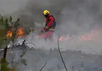 Los incendios afectan a Francia, Grecia e Italia Los incendios afectan a Francia, Grecia e Italia
