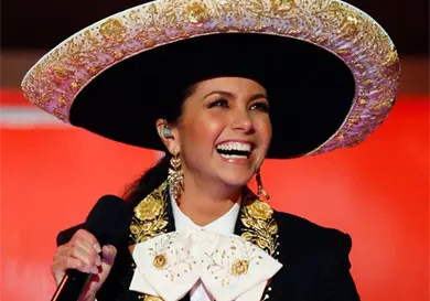 Lucero regresa con disco de mariachi