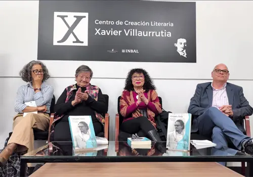 Presentan Prosa-ismos de Orlando Ortiz