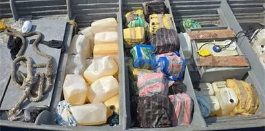 Aseguran 4.4 toneladas de coca&iacute;na; 16 detenidos