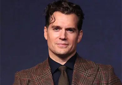 Henry Cavill se une a Warhammer