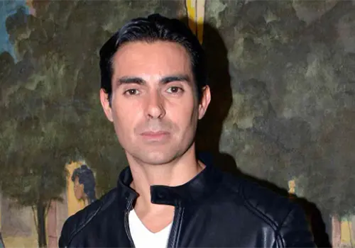Ernesto D&acute;Alessio hace homenaje a su mam&aacute;