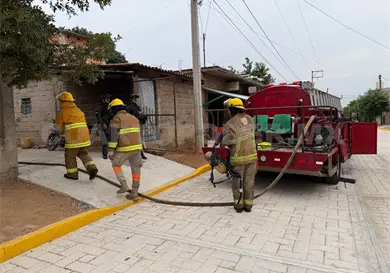 Incendio deja pérdidas en una vivienda Incendio deja pérdidas en una vivienda