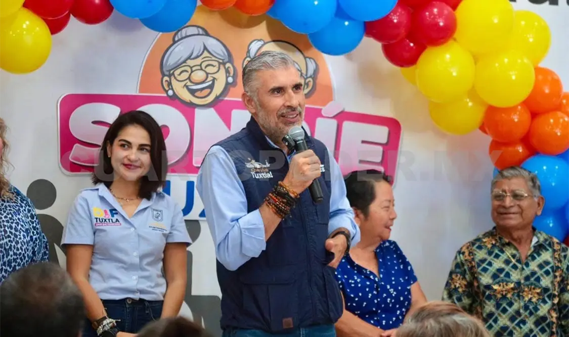 Ángel Torres destacó que en Tuxtla se trabaja con sentido humano. Cortesía