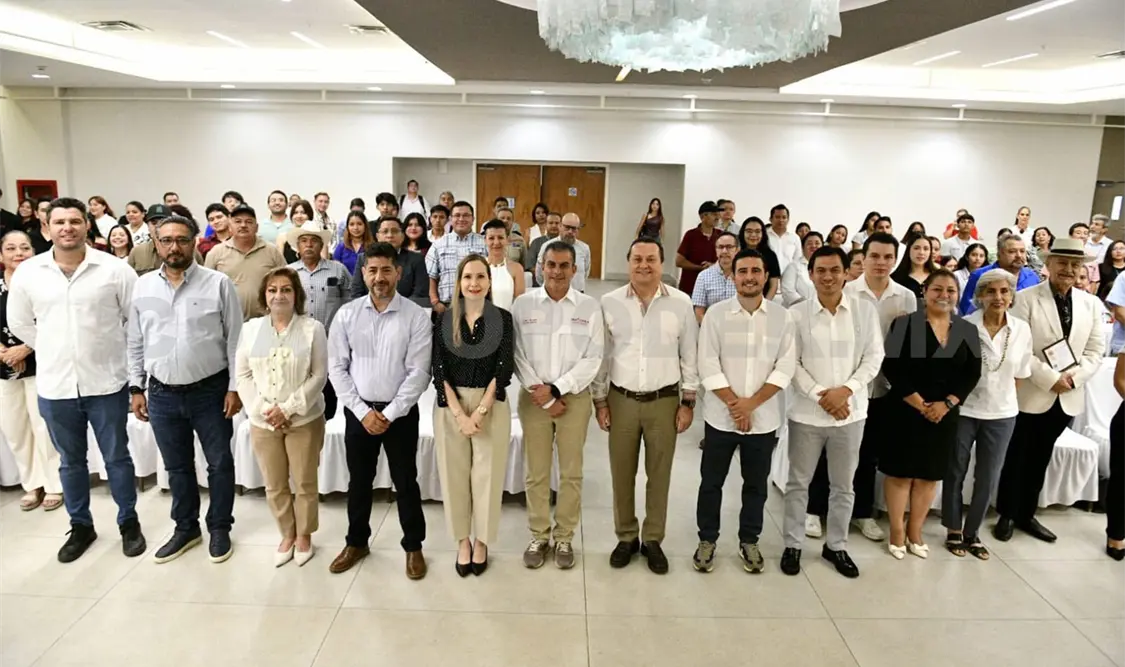 Yamil Melgar inauguró el foro exportador “Comercializa por Aire”. Cortesía
