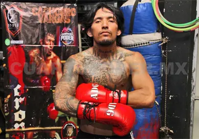 "Cachorro" Vargas va por la gloria "Cachorro" Vargas va por la gloria