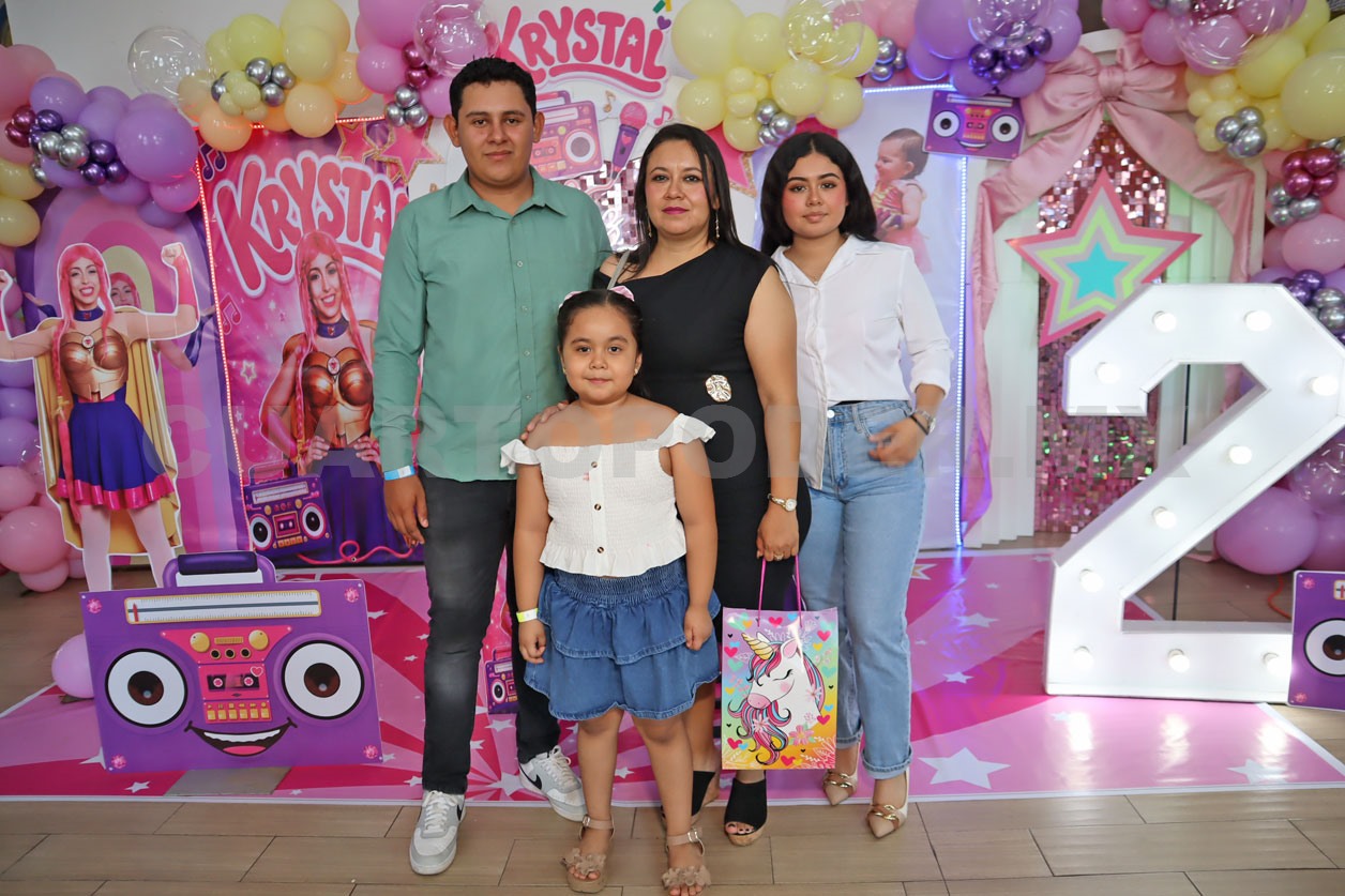 ¡Kristal ya tiene dos años!