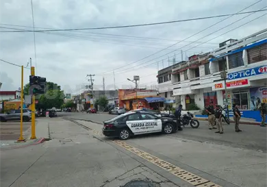 Reportan fuerte explosión por una fuga de amoniaco Reportan fuerte explosión por una fuga de amoniaco