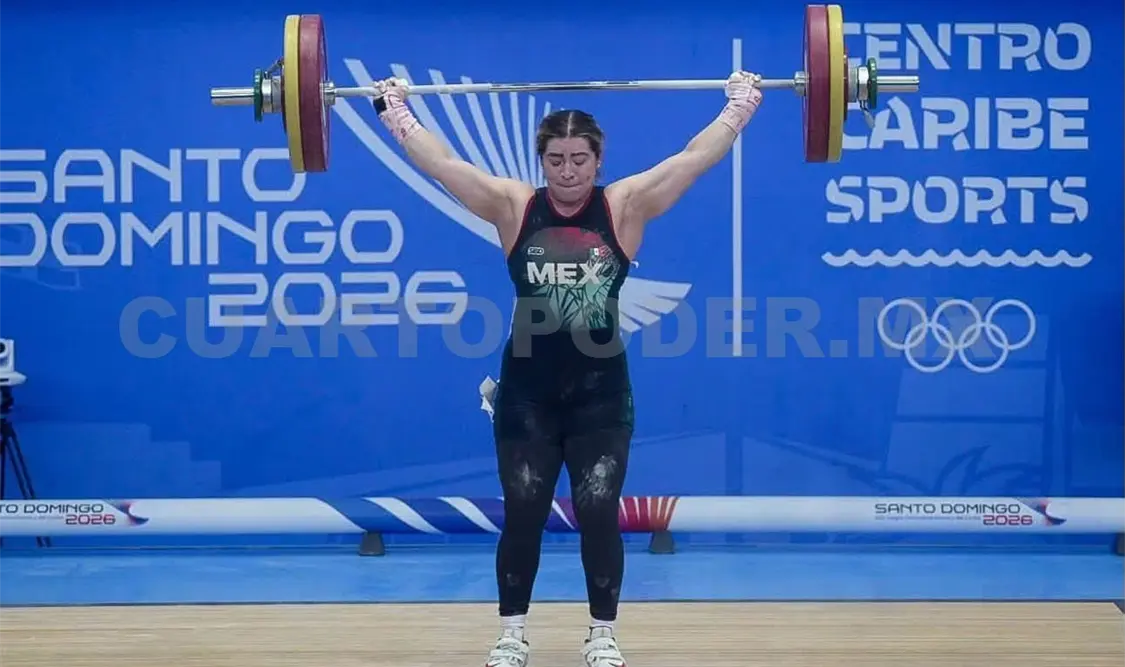 La halterista chiapaneca Aremi Fuentes Zavala subió al pódium al ganar dos medallas de plata. Cortesía