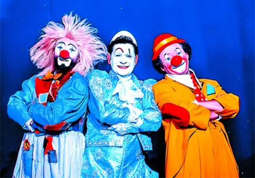 "Les Clowns" defiende calidad-precio "Les Clowns" defiende calidad-precio