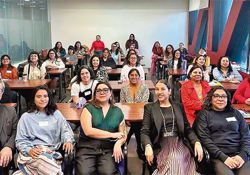 Econom&iacute;a feminista visibiliza trabajos de cuidado: experta
