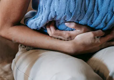 Previenen a viajeros por brote de ciclosporiasis