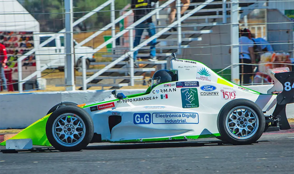 Ricardo Balaguero llegará al autódromo Hermanos Rodríguez como segundo lugar del campeonato de la F5. Cortesía