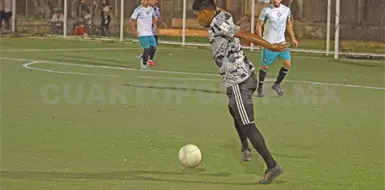 La 13 gana, gusta y se corona La 13 gana, gusta y se corona