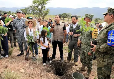 Encabezan Zo&eacute; Robledo y ERA Jornada Nacional