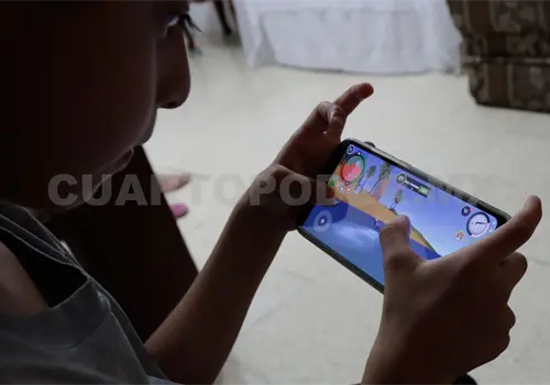 Regulaci&oacute;n de celulares, tarea de familia