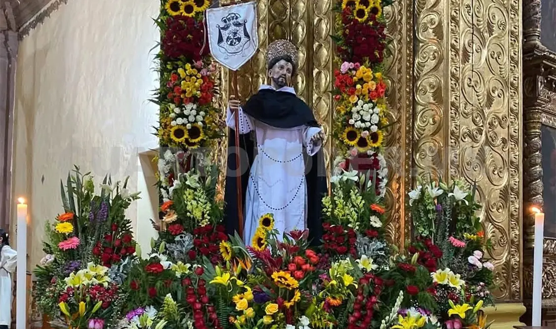 Desde muy temprano acudieron para participar en las tradicionales mañanitas a la imagen del santo. Manuel Martínez / CP