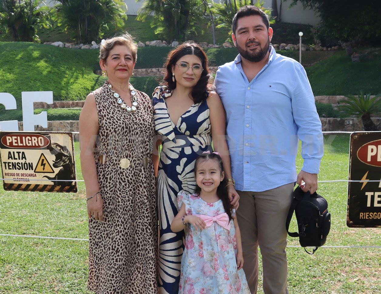 Jorge cumple un año y recibe el bautismo