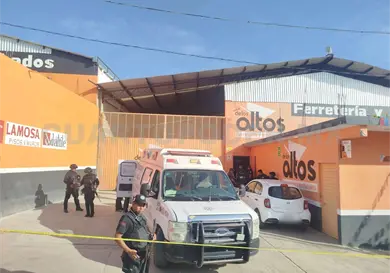 Presuntos asaltantes son detenidos; aseguran armas Presuntos asaltantes son detenidos; aseguran armas