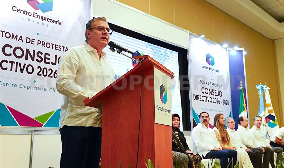 Paco Chacón refrendó la disposición del Gobierno para mantener una relación cercana con el sector. Cortesía