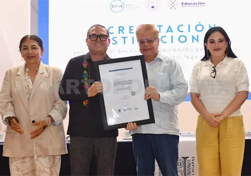 Recibe Unach Acreditaci&oacute;n Institucional de los CIEES