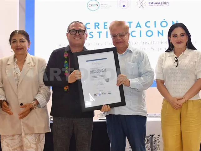 Recibe Unach Acreditaci&oacute;n Institucional de los CIEES