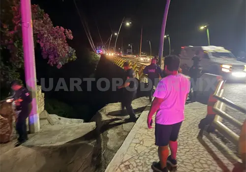 Se avienta joven desde el puente Belisario Dom&iacute;nguez