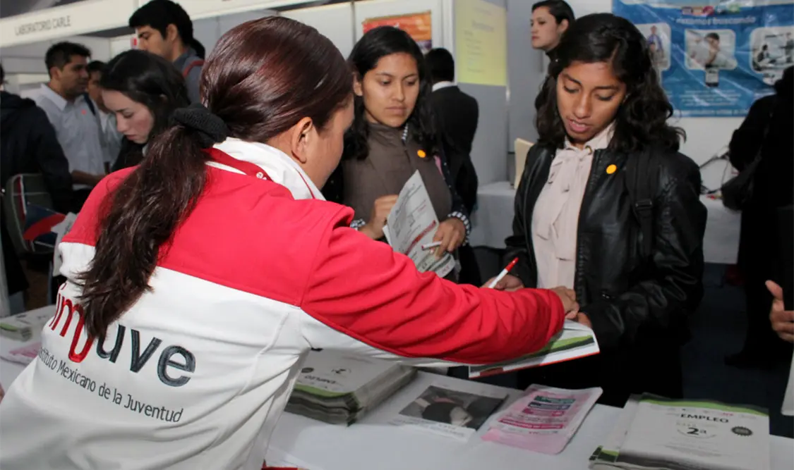 1.4 millones de jóvenes buscan empleo en 2026