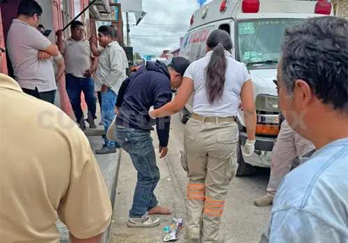 Resulta con una posible fractura al ser arrollado
