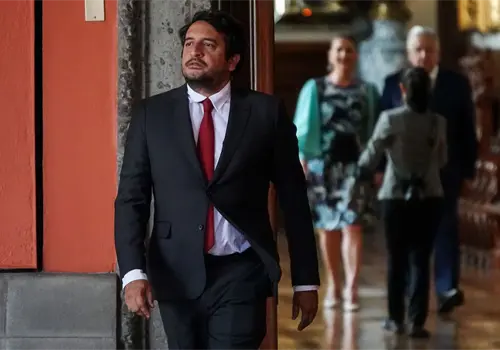 Sin mencionar a Andy,  Landau sube mensaje