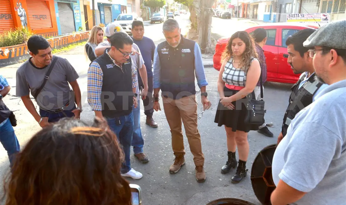 Ángel Torres puso en marcha los trabajos de rehabilitación en el barrio Colón. Cortesía