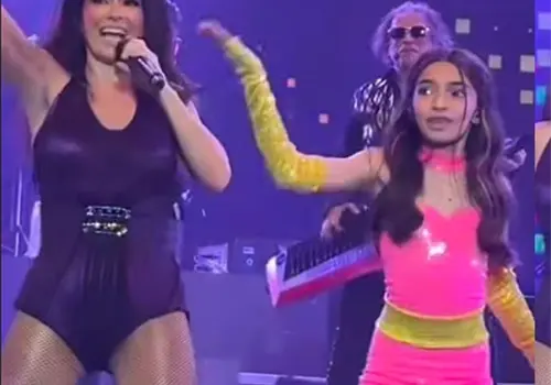 Aitana, hija de Derbez, ya debut&oacute;