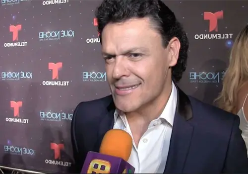 Se niega a cantar temas sexualizados Se niega a cantar temas sexualizados