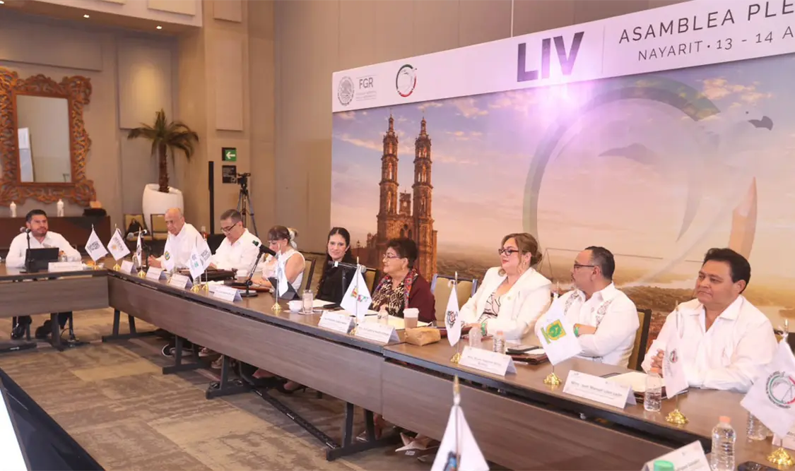 Abordaron diversos temas en la reunión de la FGR y sus áreas especializadas. Cortesía