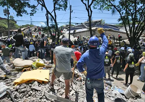 Ascienden a 289 los muertos por terremoto Ascienden a 289 los muertos por terremoto