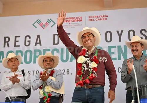 Llevan obras y apoyos a Ixtacomit&aacute;n, Ixhuat&aacute;n y Tapalapa