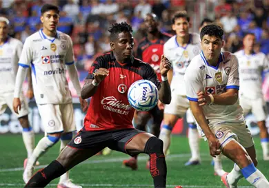 Cruz Azul y Xolos se unen a la cima del campeonato