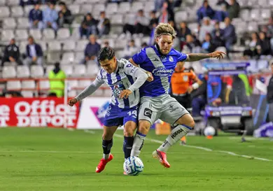 Puebla consigue ag&oacute;nica victoria frente al Pachuca
