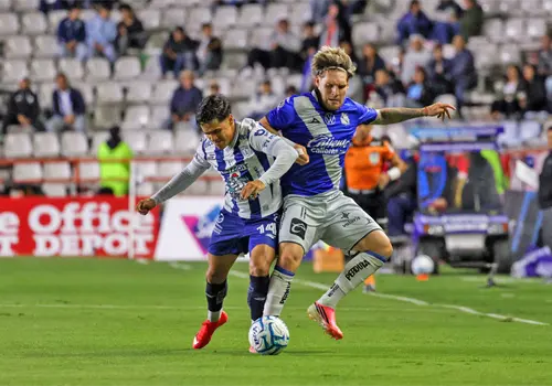 Puebla consigue ag&oacute;nica victoria frente al Pachuca