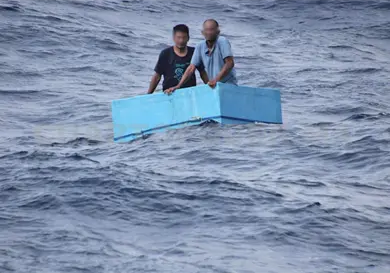 Localizan con vida a pescadores de Paredón Localizan con vida a pescadores de Paredón